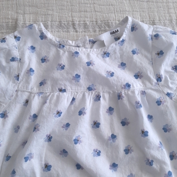 H&M blouse size 4-5 years - Picture 3 of 6